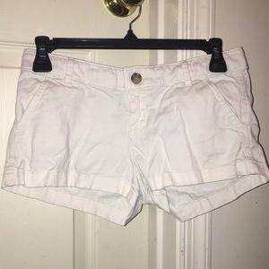 White low rise Hollister shorts